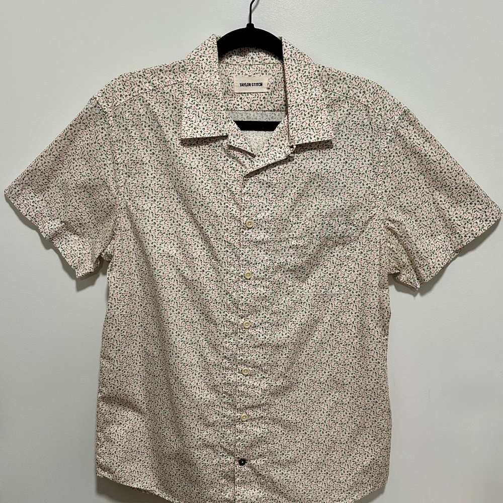 TAYLOR STITCH: Short Sleeve Hawthorne in California Poppy (size M, 40) LIKE-NEW